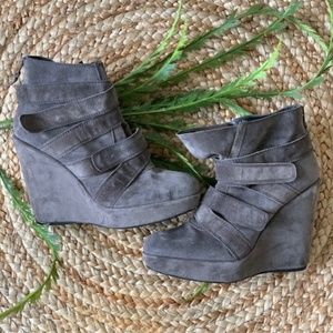 STUART WEITZMAN-SZ 10W